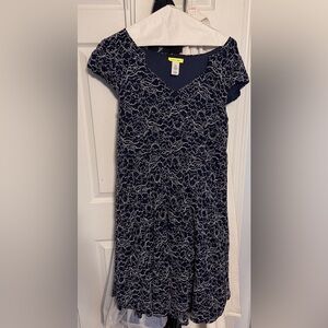 Beautiful 2x Navy and Silver Embroidered Elegant Midi dress belted fancy sequin